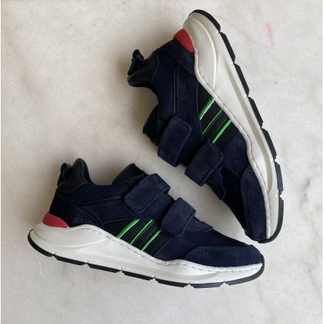 Hip sneaker