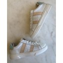 Hip sneaker