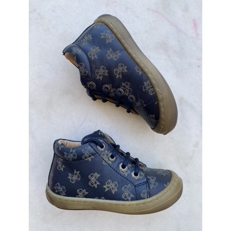 Lunella sneaker