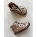 Lunella sneaker
