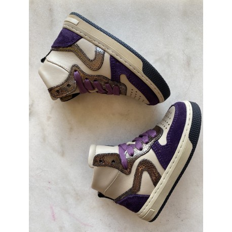 Hip sneaker