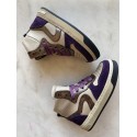 Hip sneaker