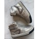 Hip sneaker gold