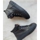 Lunella sneaker