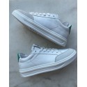 Hip sneaker