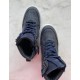 Hip sneaker
