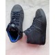 Hip sneaker