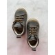 Lunella sneaker