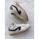 Hip sneaker