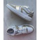 Hip sneaker