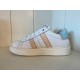 Hip sneaker