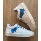 Lunella sneaker